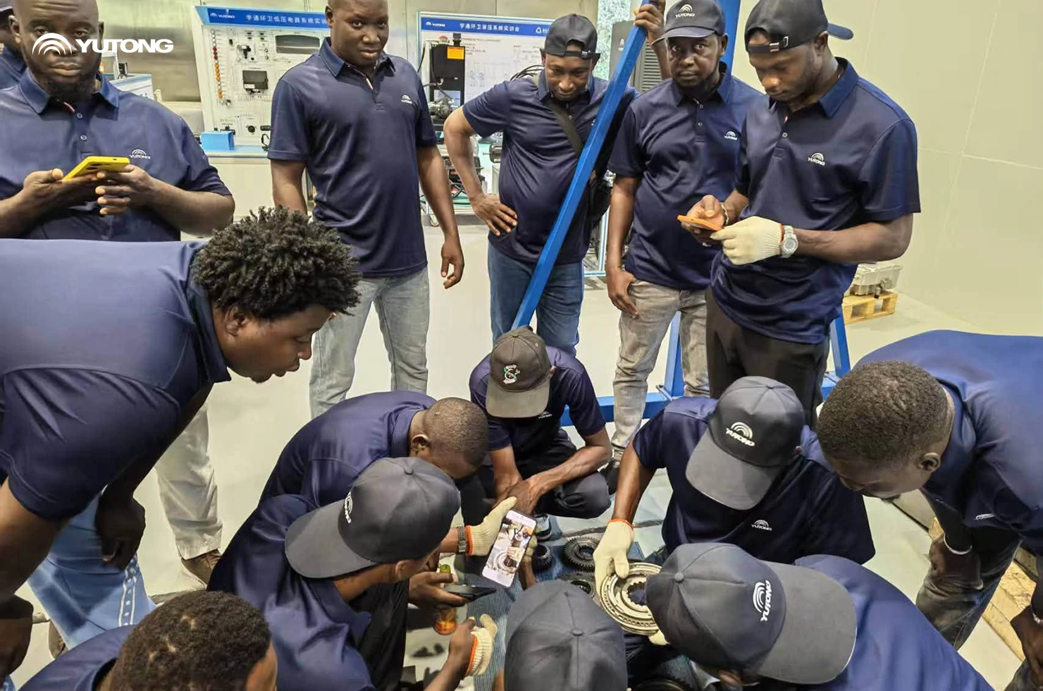 Yutong Completes Two-Week Technical Training for Technicians from Multiple African Countries at Zhengzhou Headquarters