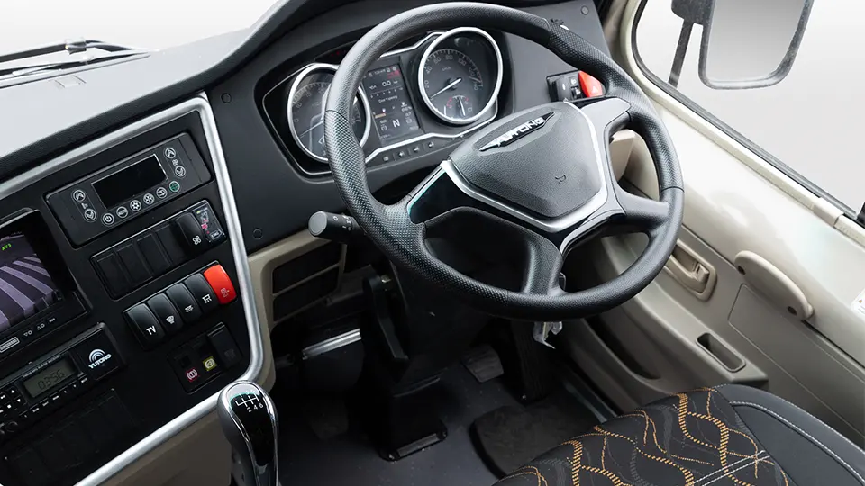 Comfortable and spacious cabin, smart coolness on the go